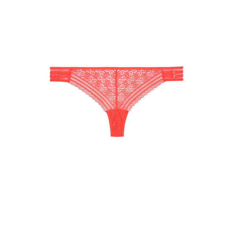 String en dentelle détail bijoux triasiz corail.
