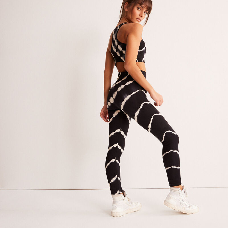 sportlegging met tie and dye efect - zwart sportlegging met tie and dye efect - zwart;