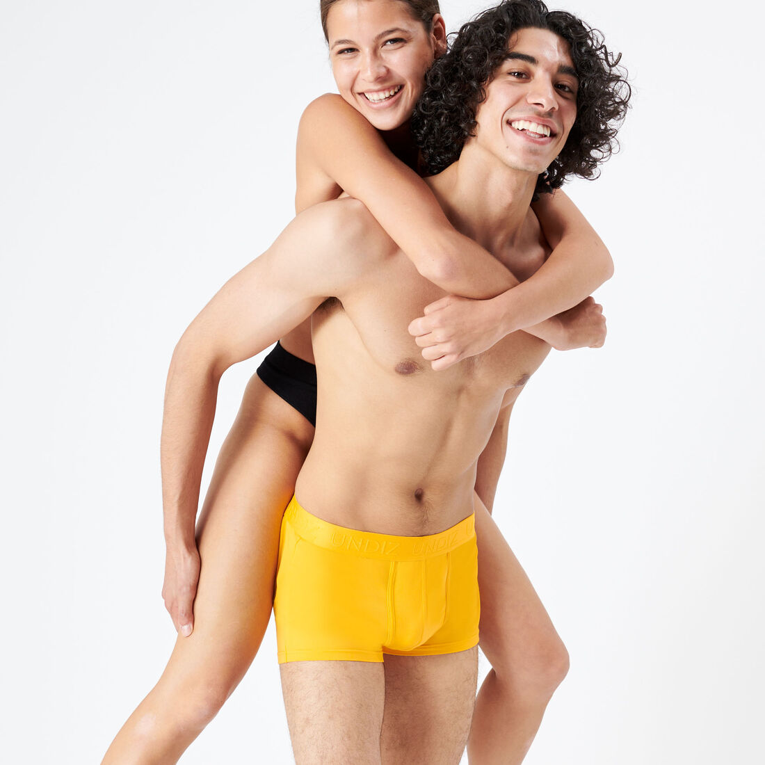 boxer uni en micro;